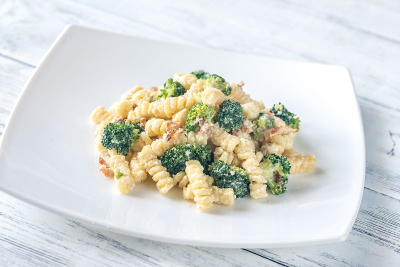 Buddig Turkey and Broccoli Alfredo Pasta
